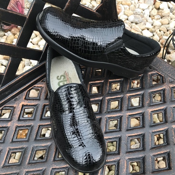 SAS tripad croc embossed patent leather shoes 7m - Picture 3 of 13